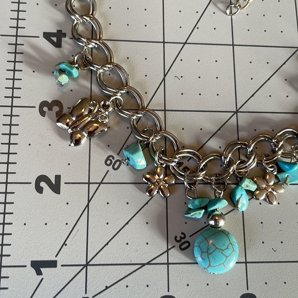 Necklaces (2), bracelet (1), faux silvertone chains & faux silver/turqoise/beads - Picture 12 of 12